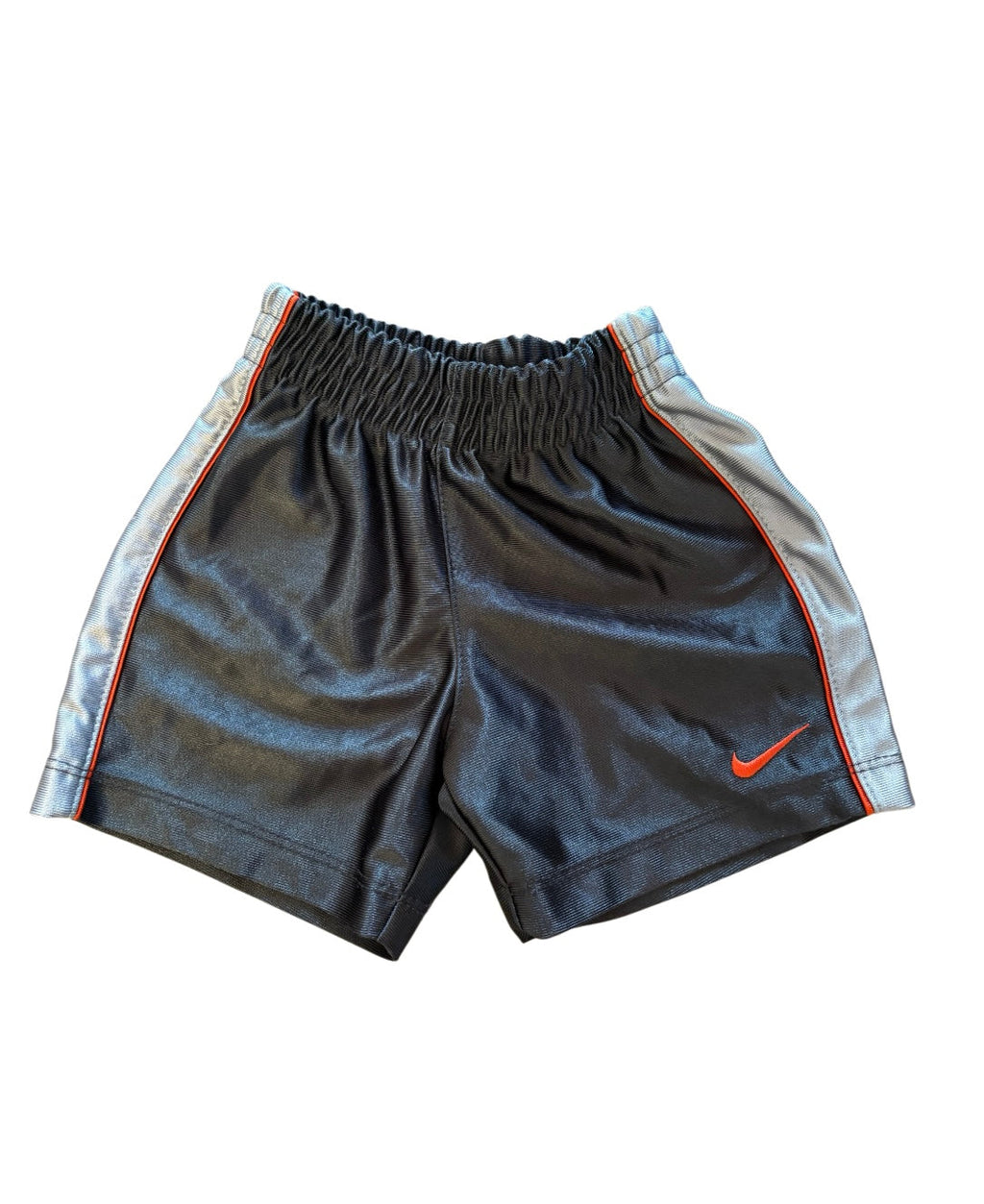 Cache couche NIKE + Short NIKE 6-12 mois