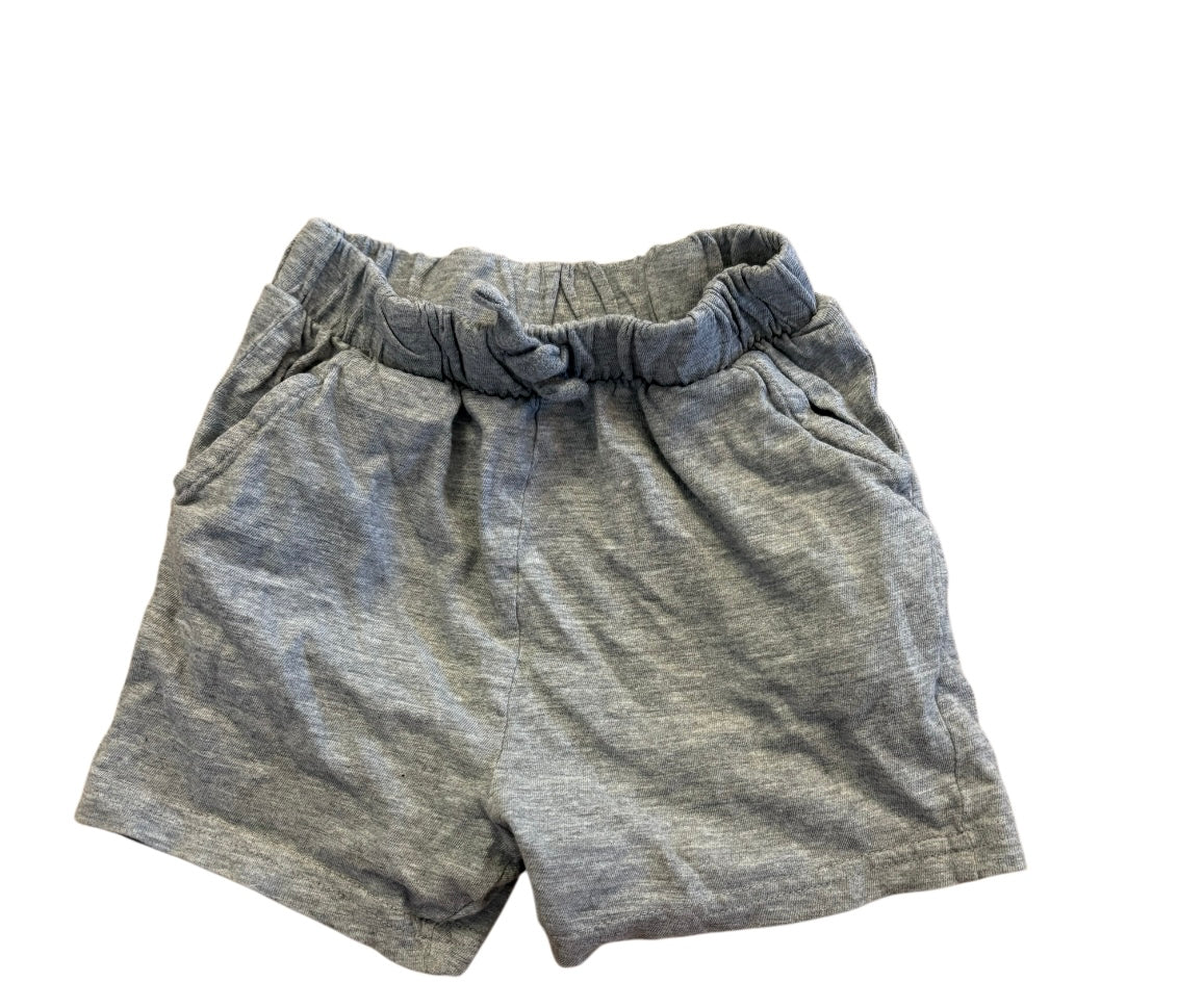 Short 3 ans