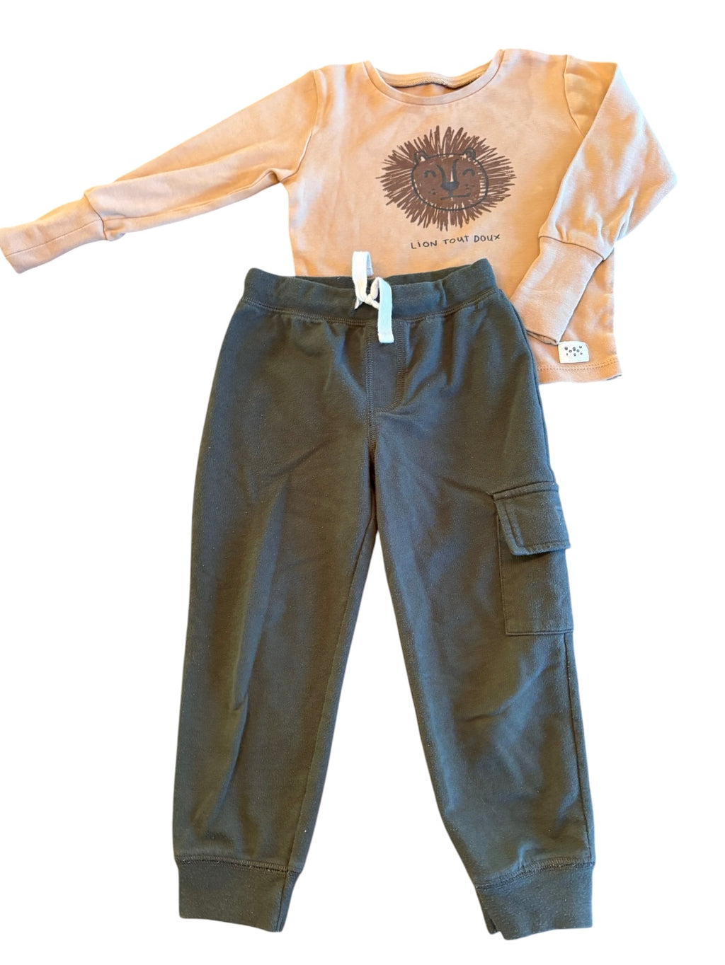 Chandail GAGOU+pantalon CARTER’S 3 ans