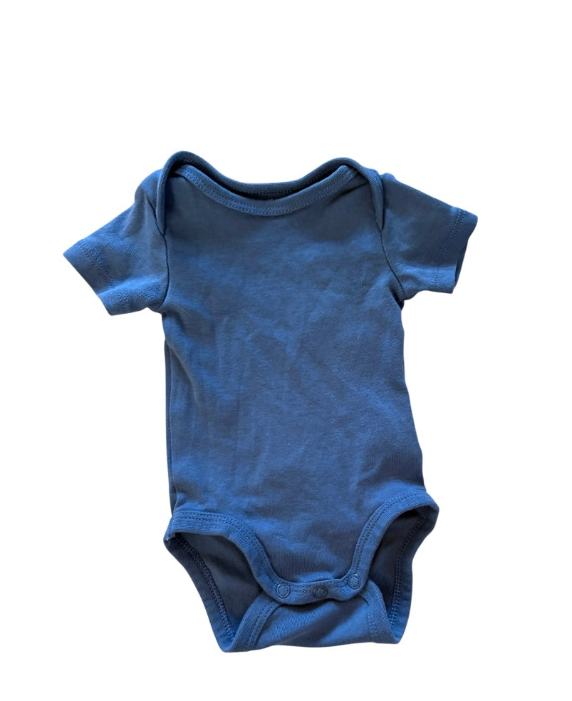Cache couche H&M + salopette TRoIS MOUTONS 1-2 mois