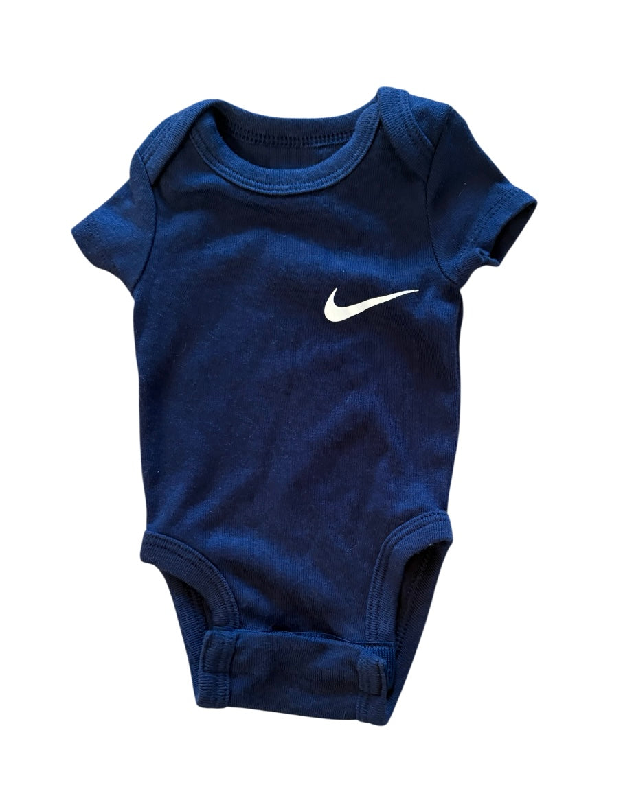 Cache couche NiKE nb