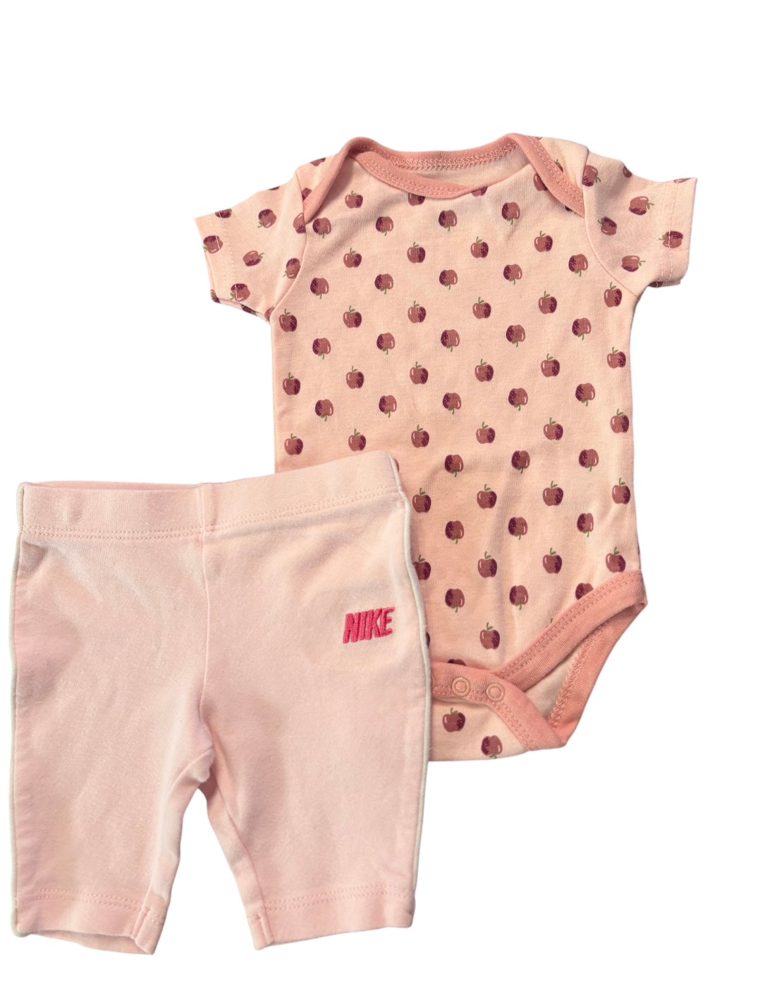 Short NIKE+cache couche BABY GEAR 3 mois