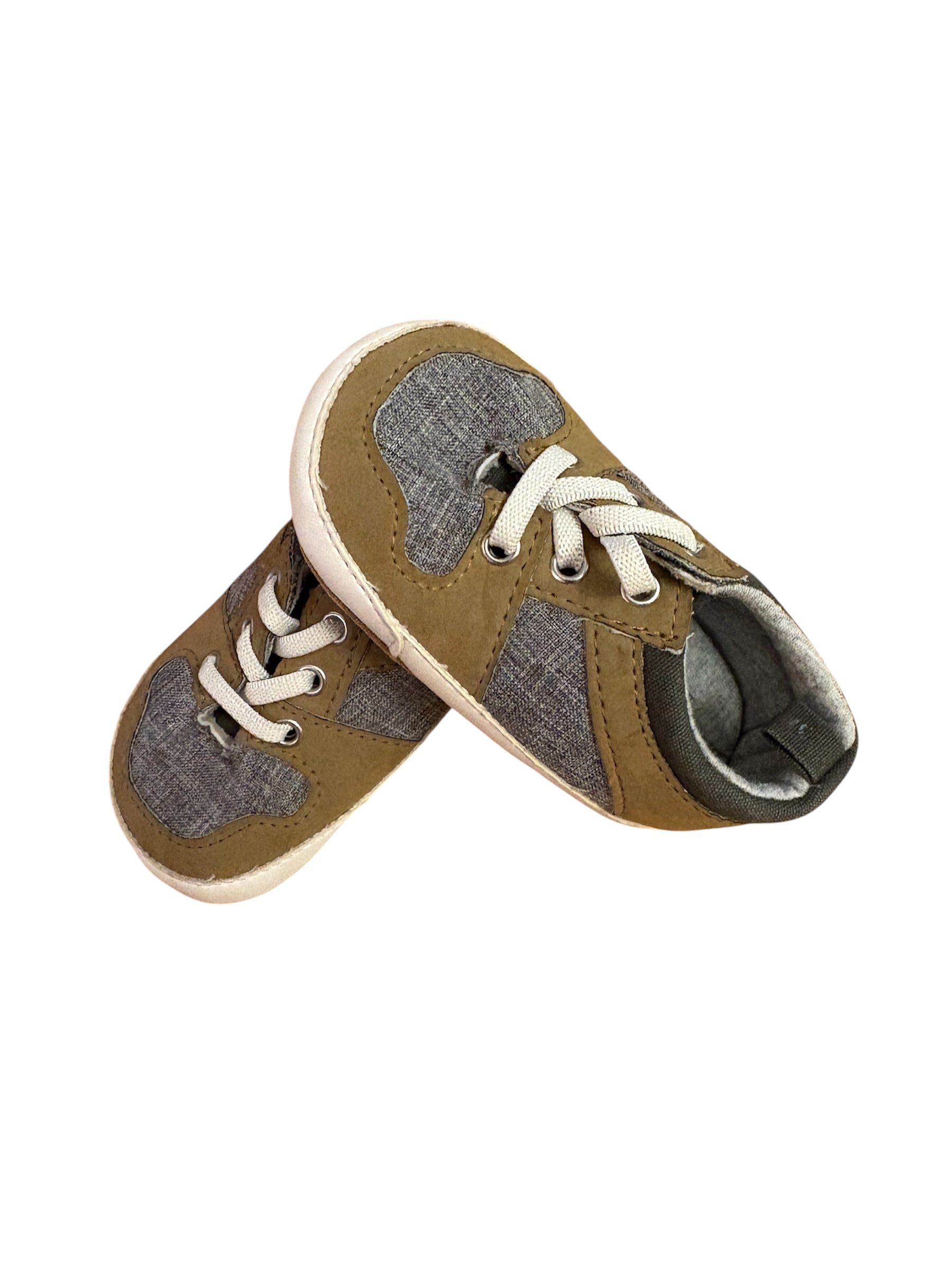 Soulier CARTERS 9-12 mois