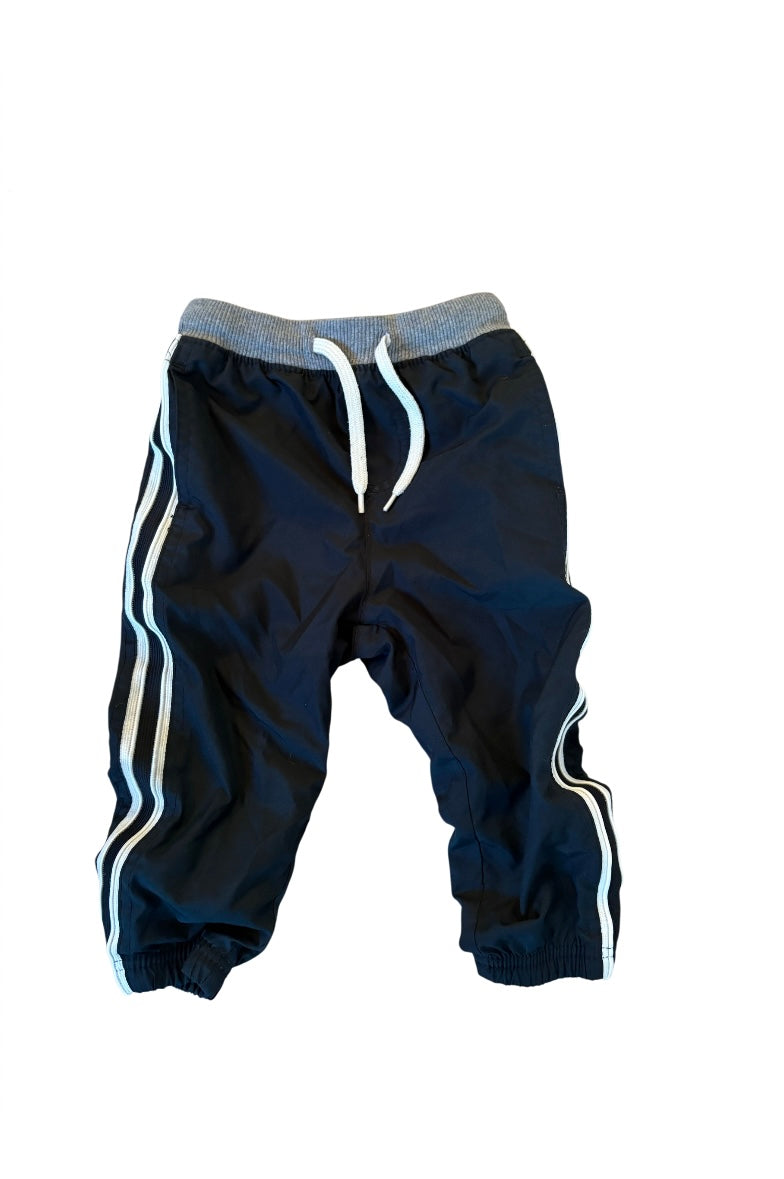 Pantalon OSHKOSH+ chandail TIMBERLAND 9-12 mois